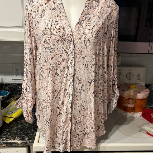 X womens Candies casual long roll tab sleeve button front regular size top XL - Picture 1 of 4